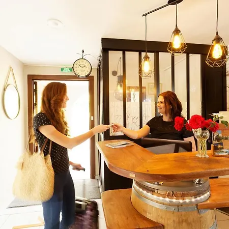 Hotel Les Gabarres 3*