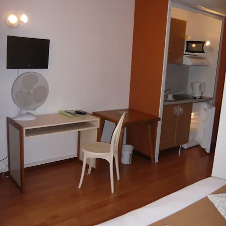 Hotel Les Gabarres 3*