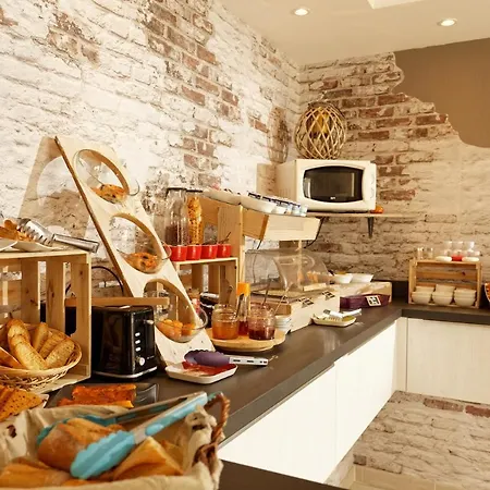 فندق Les Gabarres 3*