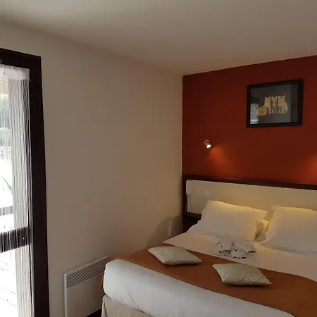 Szálloda Les Gabarres 3*
