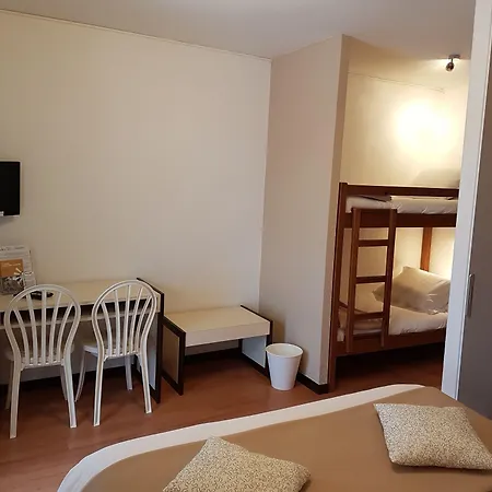 Les Gabarres Hotel Tour-de-Faure