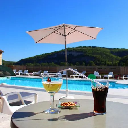 Les Gabarres Tour-de-Faure