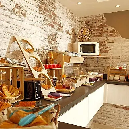 Hotel Les Gabarres Tour-de-Faure